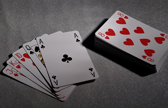 How to Analyze Poker Hands